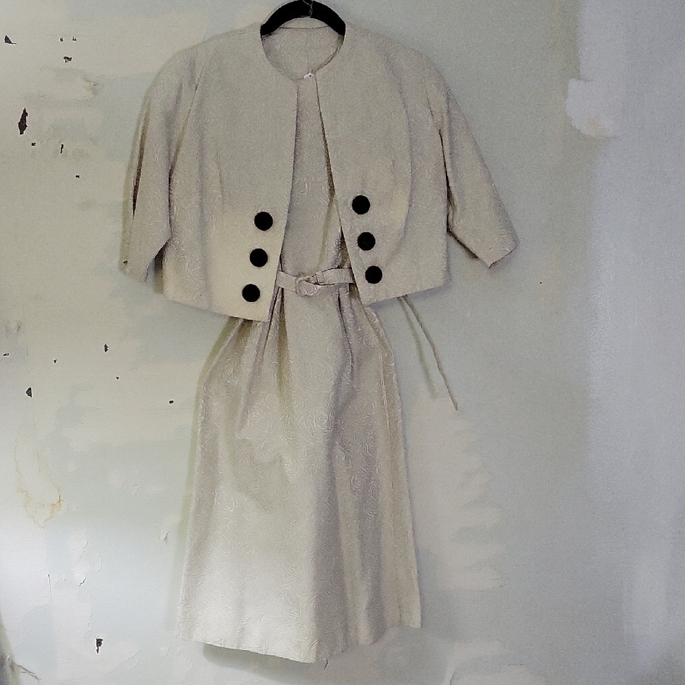 Vintage Cream Dress W Rose Pattern Fabric. Seperate Jacket W Brown Button Detail